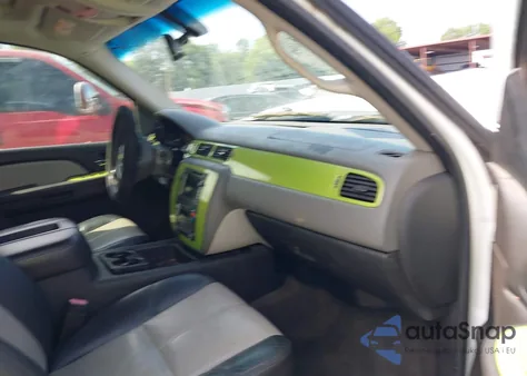 2008 Chevrolet Tahoe Lt z USA, uszkodzony, nr VIN 1GNFC13J38R259477